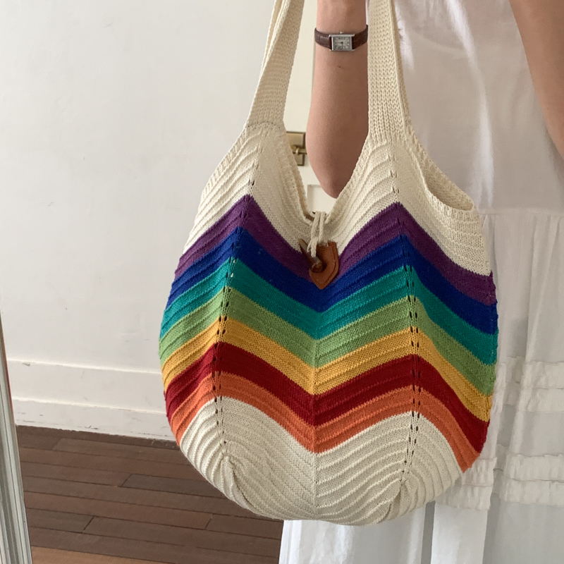 Crochet Market Bag - حقيبة شاطئ كروشيه بتصميم قوس قزح