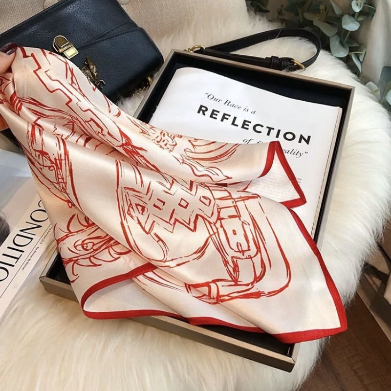 وشاح نسائي مربع من الساتان بتص - مراجعة Women'S Retro Bags وسعره