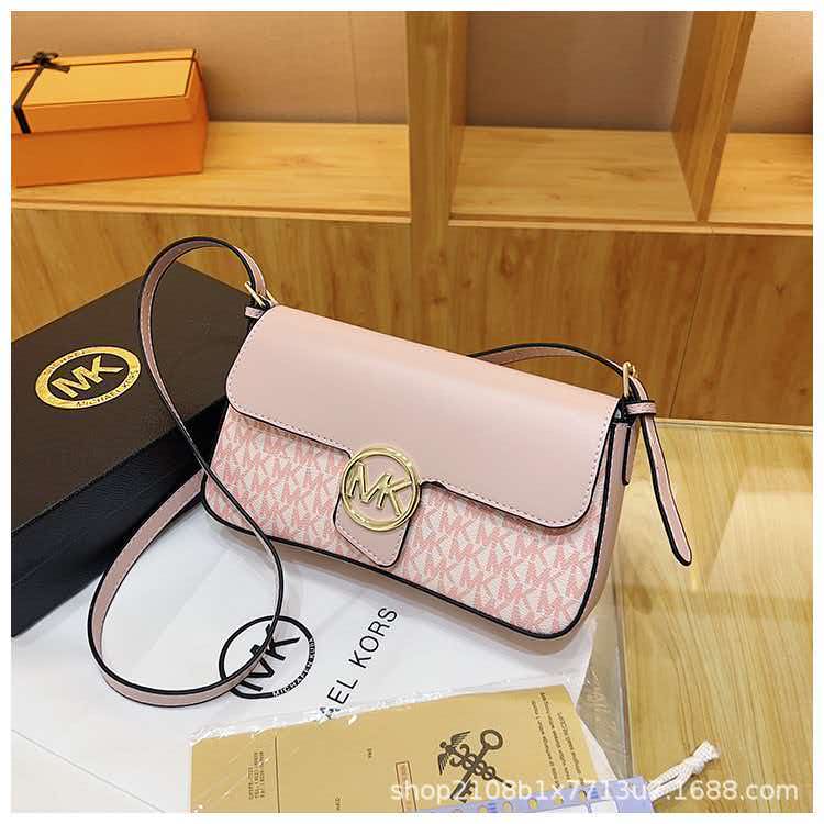 حقيبة كروس بودي من مايكل كورس، - مراجعة Women Bags Mk وسعره
