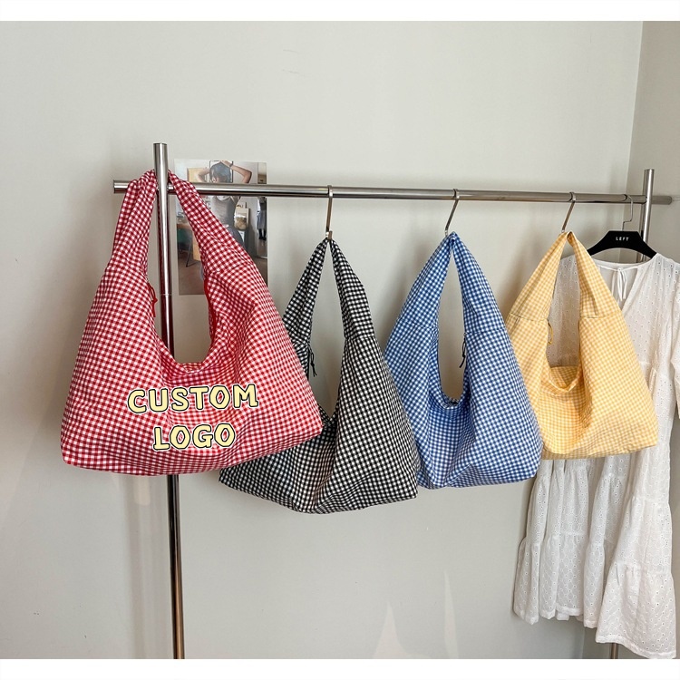 حقيبة كتف مخصصة بشعار مميز، خف - مراجعة Hobo Bag Slouchy وسعره