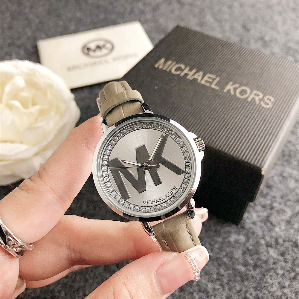 مايكل كورس MK ساعة كوارتز نسائ - مراجعة Women Bags Mk وسعره